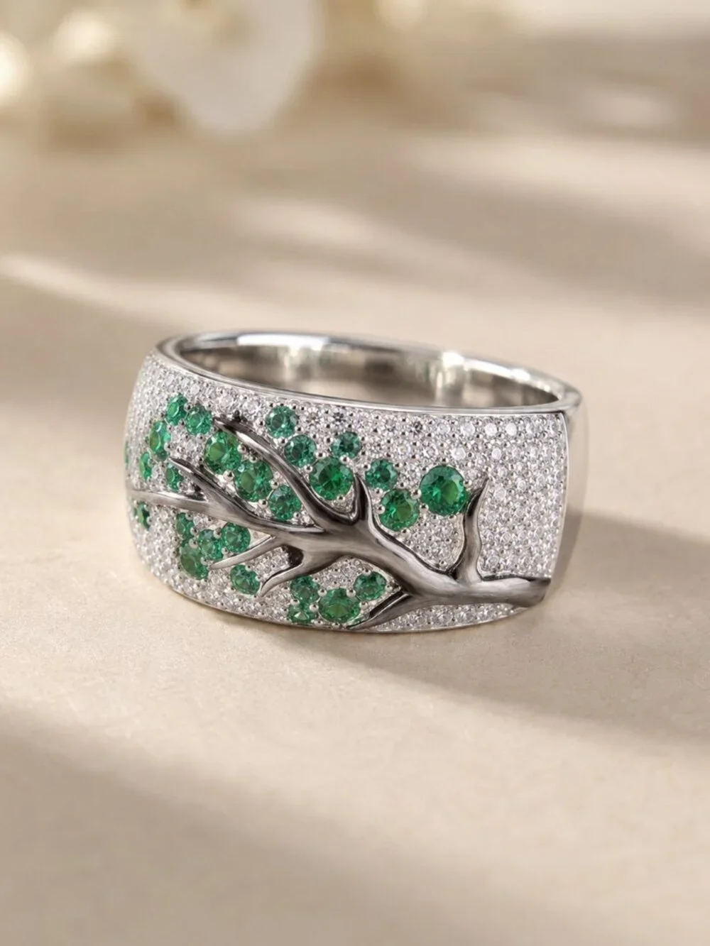 Emerald Tree of Life Silver Tone Statement Ring Size 8 NWT